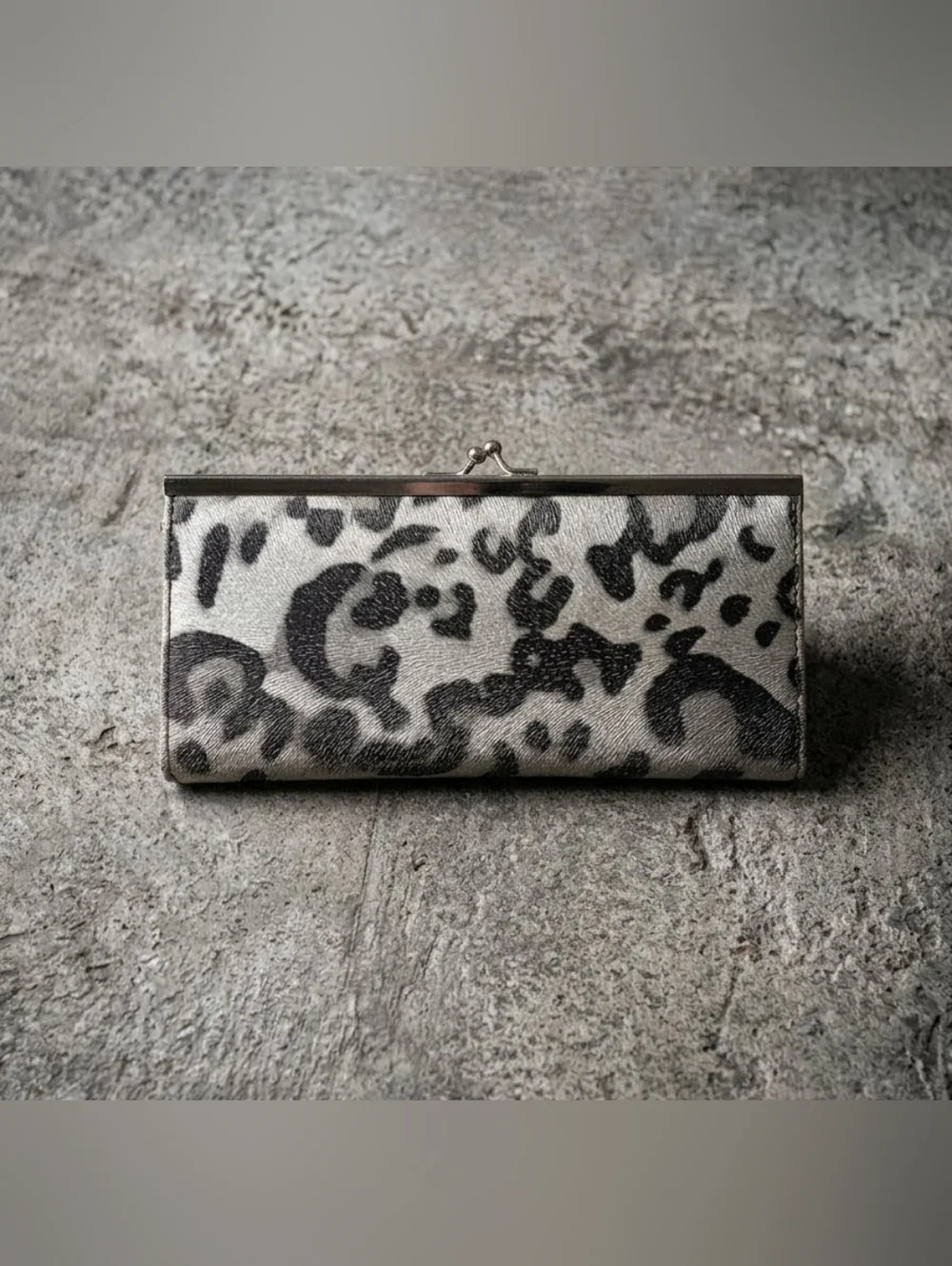 Women's Vintage Inspired Animal Print Clasp Wallet | Dark Glamour | Rare Find